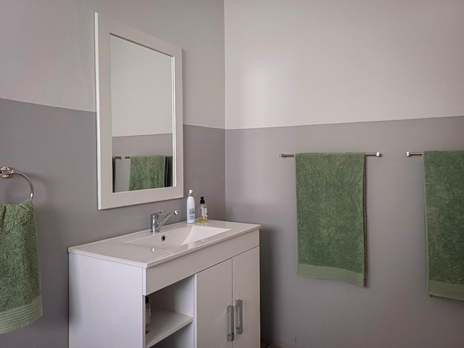 18 On Mark Willowmore Habitación foto